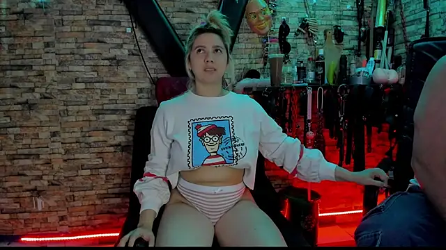 Liltildeman moon online show from November 25, 2025, 4:13 am