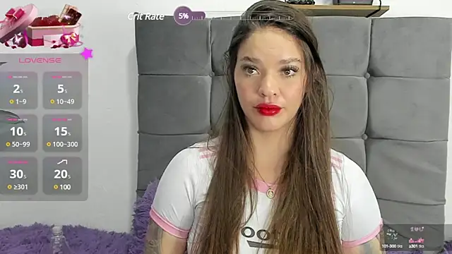 Snapshot of zoe69x chatting on February 2, 2025, 9:40 am zoe69x online show from February 2, 2025, 9:40 am