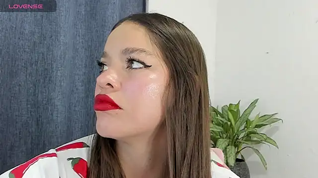 Snapshot of zoe69x chatting on March 11, 2025, 4:19 am zoe69x online show from March 11, 2025, 4:19 am