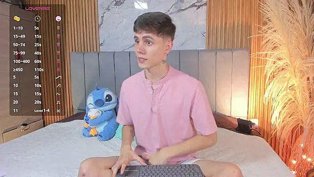 Snapshot of DustinLevine chatting on March 5, 2026, 12:18 am DustinLevine online show from March 5, 2026, 12:18 am