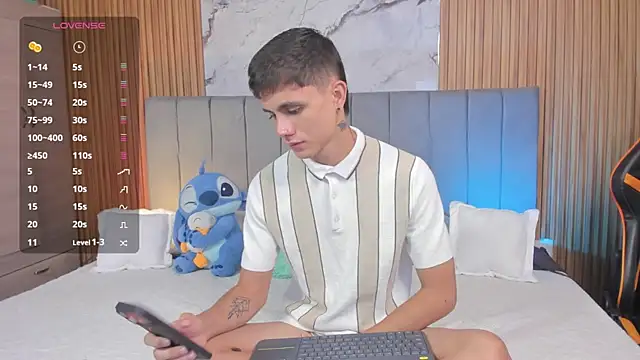 Snapshot of DustinLevine chatting on May 21, 2026, 12:24 pm DustinLevine online show from May 21, 2026, 12:24 pm