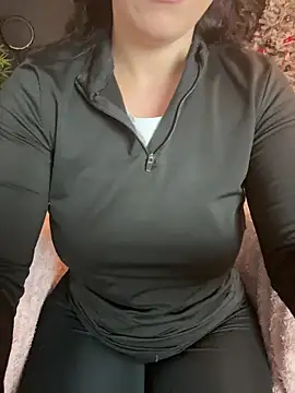 YourMeoww online show from November 10, 2025, 11:26 am