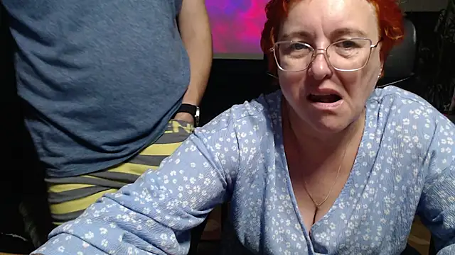 Snapshot of JoannaAndNeighbour chatting on October 24, 2025, 8:02 am JoannaAndNeighbour online show from October 24, 2025, 8:02 am