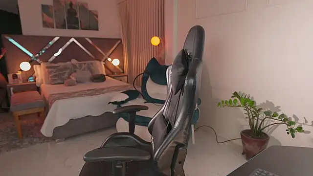 KateOwens online show from October 25, 2025, 10:36 am