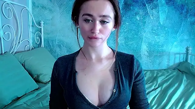 Snapshot of millllina chatting on February 13, 2026, 12:27 pm millllina online show from February 13, 2026, 12:27 pm