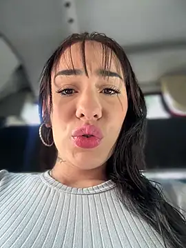 Snapshot of __IRIS__ chatting on February 6, 2025, 2:26 pm IRIS online show from February 6, 2025, 2:26 pm