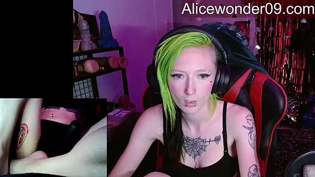alicewonder09 online show from January 15, 2026, 4:16 am