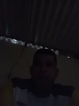 Snapshot of El-reyleon chatting on July 28, 2026, 11:07 am El-reyleon online show from July 28, 2026, 11:07 am