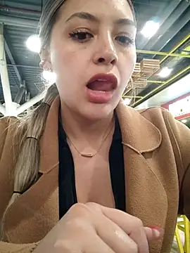 alana 69 online show from February 13, 2026, 9:37 pm