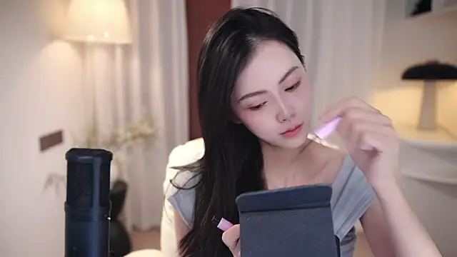 Snapshot of Ocean--Lili chatting on October 7, 2025, 2:07 pm Ocean--Lili online show from October 7, 2025, 2:07 pm