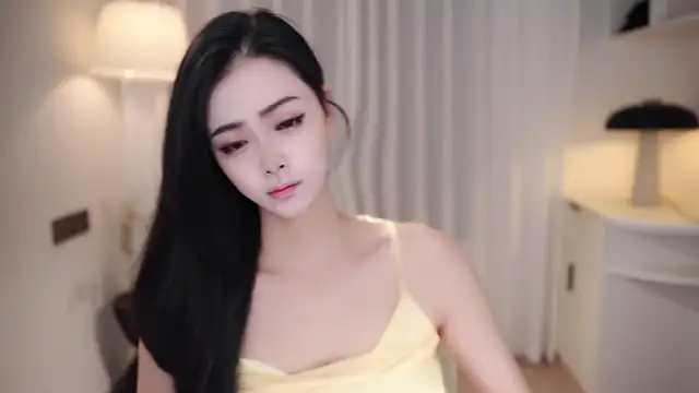 Snapshot of Ocean--Lili chatting on October 21, 2025, 2:16 pm Ocean--Lili online show from October 21, 2025, 2:16 pm