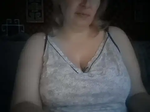 Snapshot of Diana_Britt chatting on October 19, 2025, 5:10 am Diana Britt online show from October 19, 2025, 5:10 am