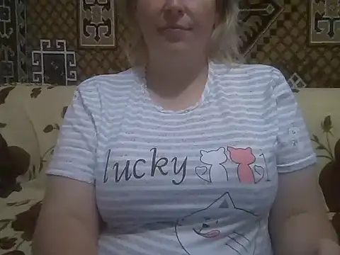 Snapshot of Diana_Britt chatting on July 28, 2026, 9:14 pm Diana Britt online show from July 28, 2026, 9:14 pm