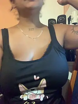 Madsion23 online show from October 8, 2025, 7:43 am