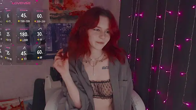 mslilunicorn online show from April 28, 2026, 6:45 pm