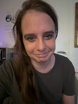 LadyChantale online show from April 6, 2026, 6:25 am