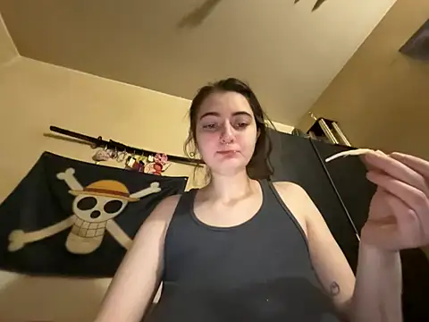 Snapshot of Snowbunnycake_131 chatting on July 10, 2026, 11:16 pm Snowbunnycake 131 online show from July 10, 2026, 11:16 pm
