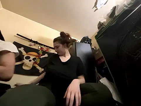 Snowbunnycake 131 online show from January 14, 2026, 5:11 am