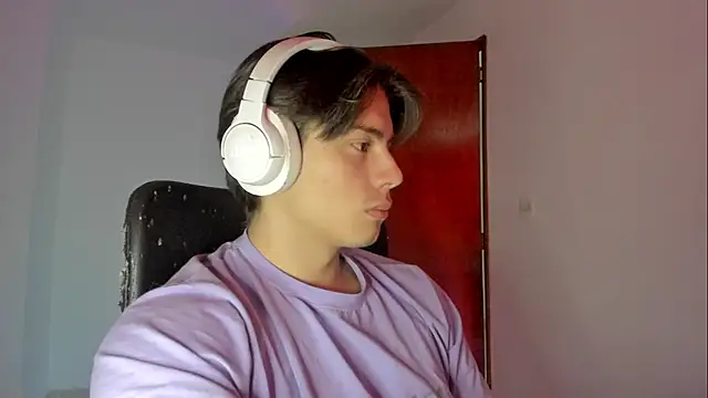 Giordano Russo online show from October 17, 2025, 8:32 pm