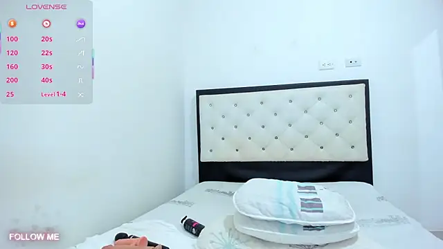 CuteLatinaxx online show from February 13, 2026, 2:17 pm