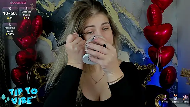 Snapshot of CassandraGood chatting on February 13, 2025, 7:45 am CassandraGood online show from February 13, 2025, 7:45 am