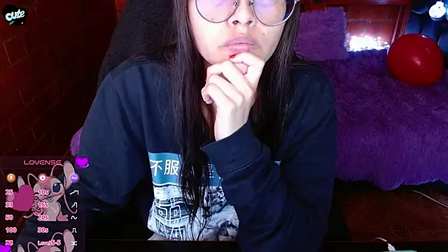 MidoriQuiinn online show from April 17, 2026, 4:10 pm