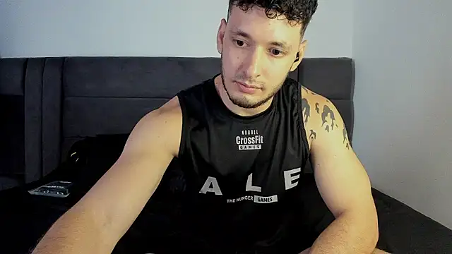 alejandro  2 online show from September 14, 2025, 6:41 pm