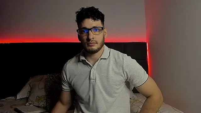 alejandro  2 online show from September 8, 2025, 9:47 pm