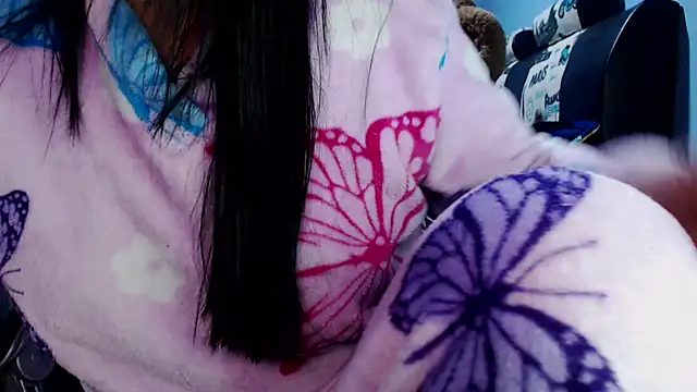 sahtlove1 online show from April 11, 2026, 7:45 am