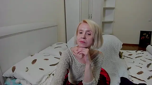 aminalive online show from October 10, 2025, 6:31 pm