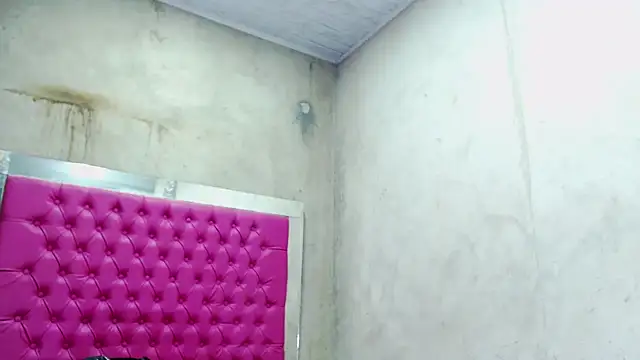 nataly sex  online show from March 17, 2025, 11:35 pm