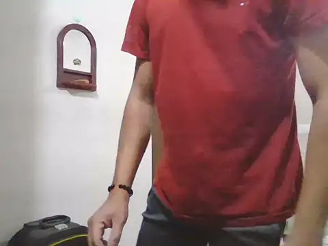 valyriansteel2 online show from May 6, 2026, 1:31 am