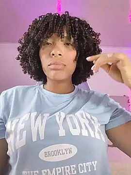 DannaBerry online show from November 12, 2025, 3:05 pm