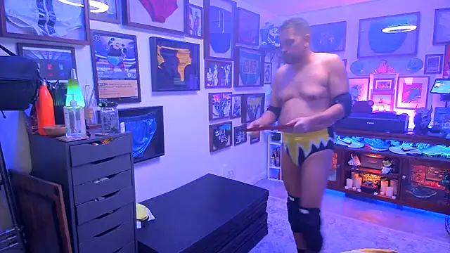 Briefs bud online show from January 21, 2025, 1:18 am