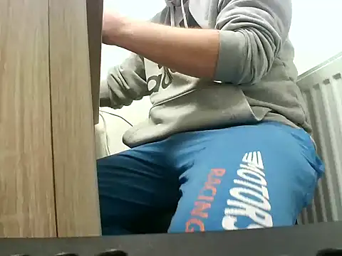 ScalicHat69 online show from November 27, 2025, 8:48 am