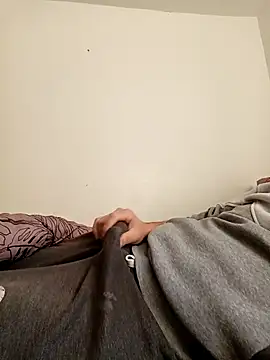 ScalicHat69 online show from April 7, 2026, 9:11 am