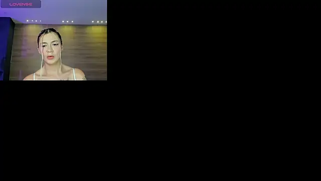 NiaHolland online show from February 27, 2026, 7:57 pm