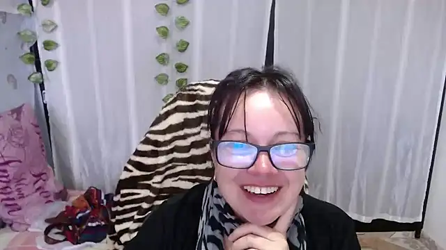 Sonialorens  online show from January 30, 2025, 2:25 pm