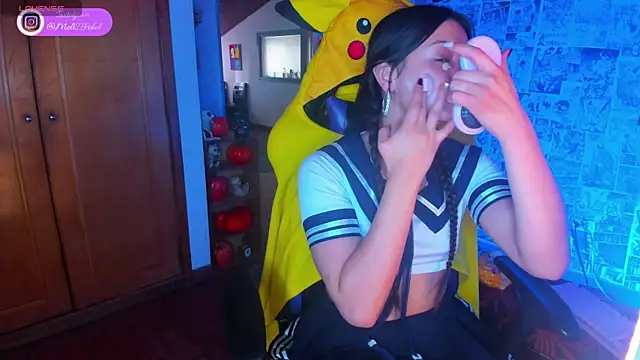 Meli Pixel online show from October 7, 2025, 9:38 pm