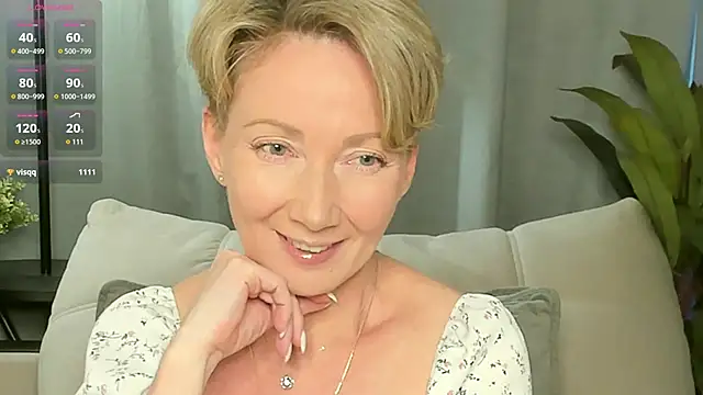 Snapshot of AkexandraFix chatting on June 8, 2026, 1:55 pm AkexandraFix online show from June 8, 2026, 1:55 pm