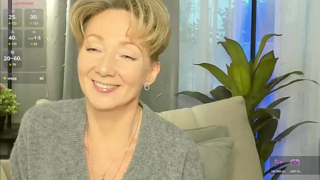 Snapshot of AkexandraFix chatting on February 10, 2026, 1:54 pm AkexandraFix online show from February 10, 2026, 1:54 pm