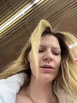 Snapshot of MaryHiggins chatting on March 2, 2026, 12:45 pm MaryHiggins online show from March 2, 2026, 12:45 pm