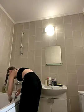 MaryHiggins online show from October 12, 2025, 6:15 am