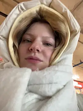 Snapshot of MaryHiggins chatting on February 15, 2026, 12:37 pm MaryHiggins online show from February 15, 2026, 12:37 pm