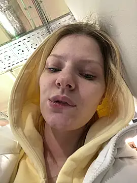 Snapshot of MaryHiggins chatting on March 3, 2026, 10:33 am MaryHiggins online show from March 3, 2026, 10:33 am