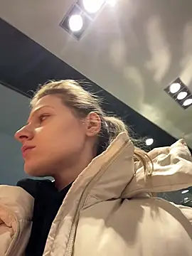 Snapshot of MaryHiggins chatting on January 17, 2026, 3:37 pm MaryHiggins online show from January 17, 2026, 3:37 pm