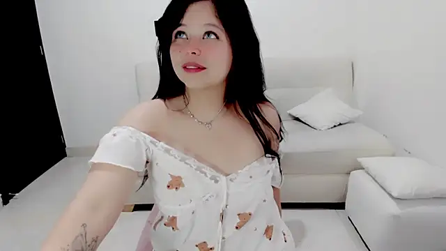 ariakyubi online show from October 17, 2025, 3:43 am