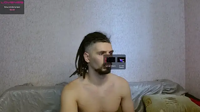 Aestheticguy101 online show from March 6, 2025, 7:58 am