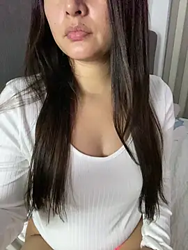 vellaAngel online show from February 4, 2026, 3:01 am