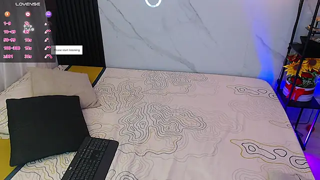 hotpawgmilf online show from February 24, 2026, 2:56 am